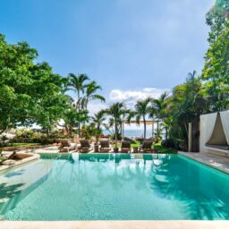 Pool with ocean view — Casa Coco, Isla Mujeres, Mexico