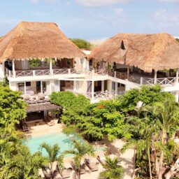 Villa exterior and pool — Casa Coco, Isla Mujeres, Mexico