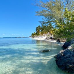 Beach and turquoise water — Casa Lola, Isla Mujeres, Mexico