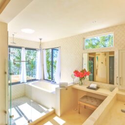 Bathroom with soaking tub — Villa Encantada, Isla Mujeres, Mexico